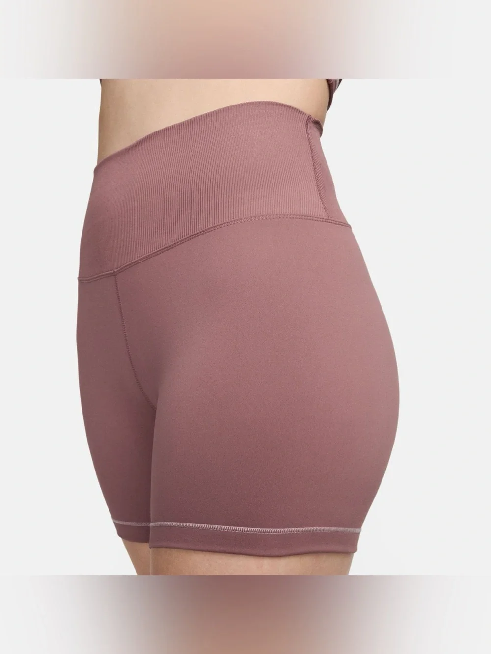 Nike One High Waist Biker Shorts 5‎ in Mauve Pink